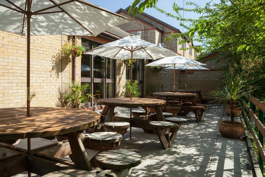 Campanile Hotel Dartford Exterior foto
